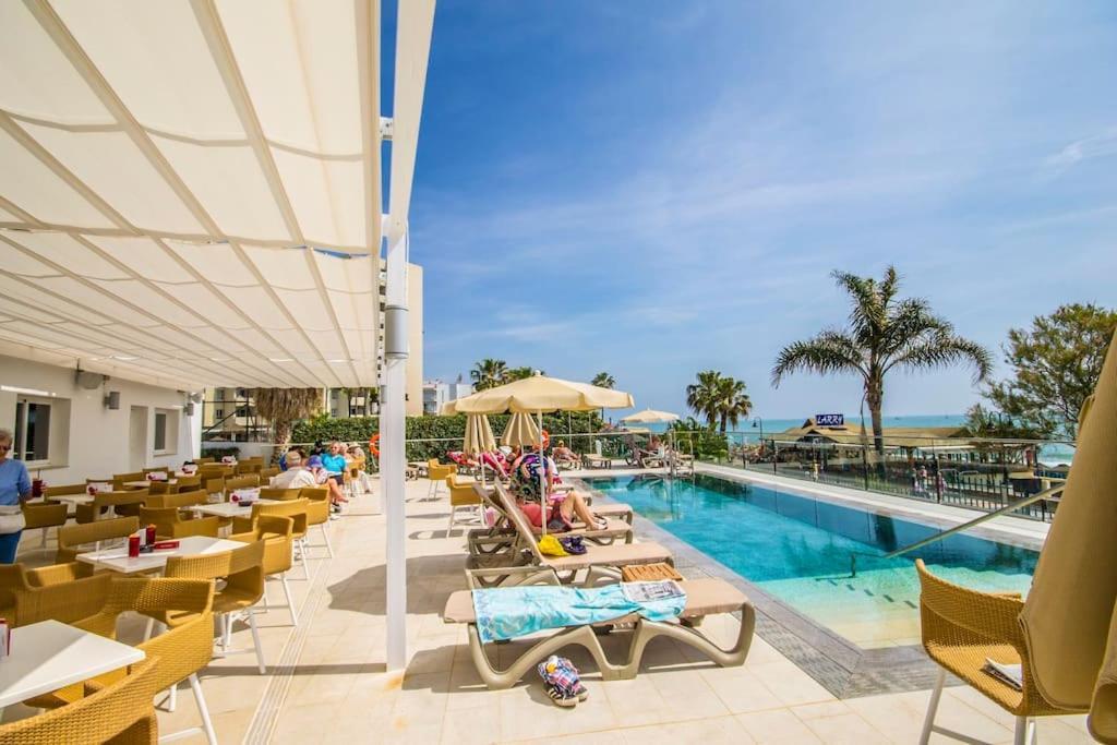 Ocean House Bloque 3 Planta 8 By Ivi Real Estate Apartment ตอร์เรโมลิโนส ภายนอก รูปภาพ